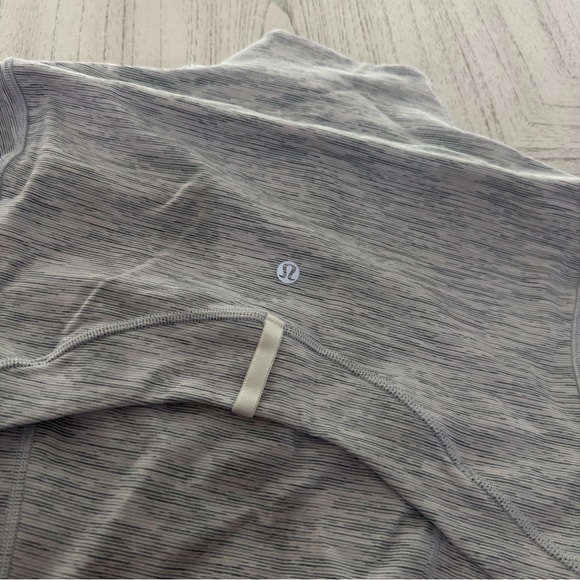 Lululemon Define Jacket Size 8 - Picture 11 of 13